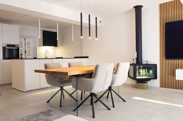 2 sypialnia Dom na sprzedaż w Lomas De Marbella, Marbella z basenem - 1 075 000 € (Ref: 9265149)