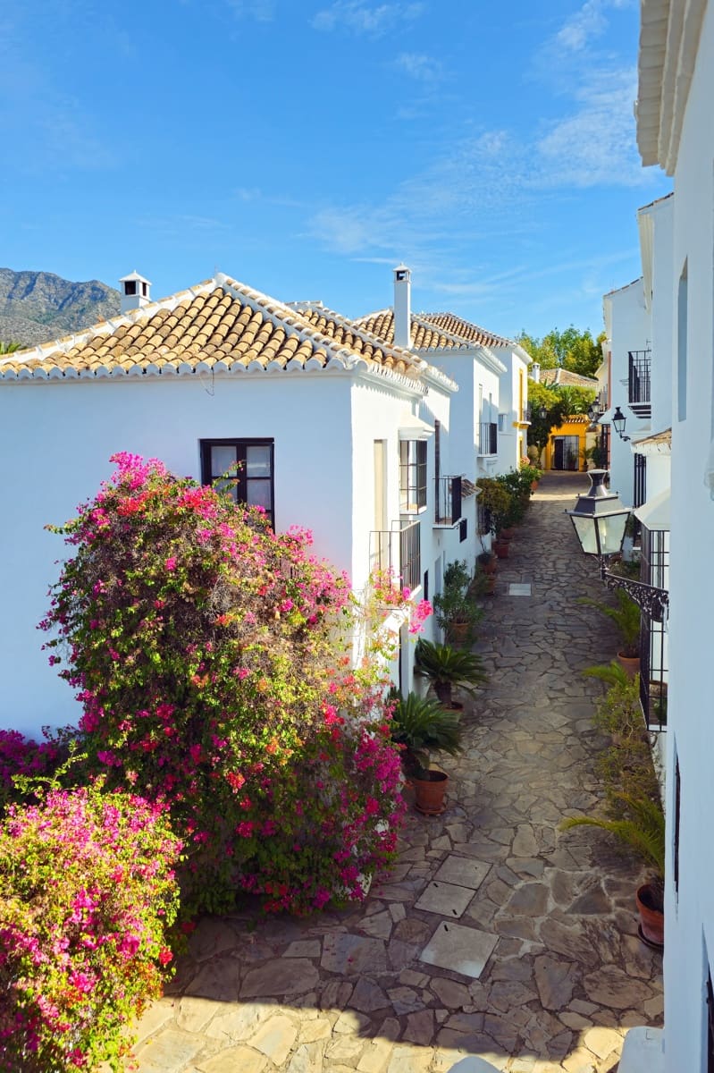 2 sypialnia Dom na sprzedaż w Marbella z basenem - 1 075 000 € (Ref: 9265149)