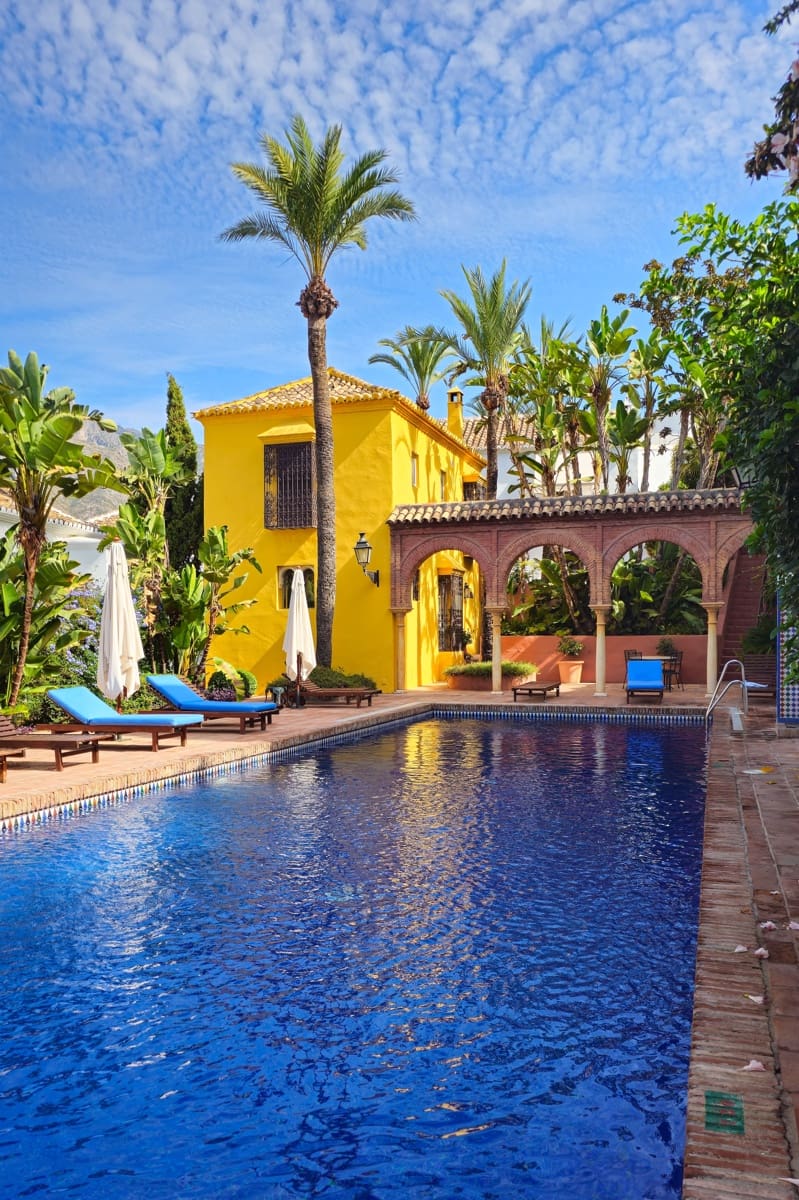 2 sypialnia Dom na sprzedaż w Marbella z basenem - 1 075 000 € (Ref: 9265149)