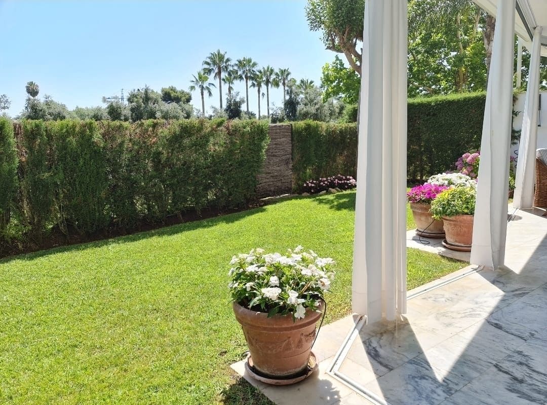 5 makuuhuone Huoneisto myytävänä paikassa San Pedro de Alcantara mukana uima-altaan - 779 900 € (Ref: 9268930)