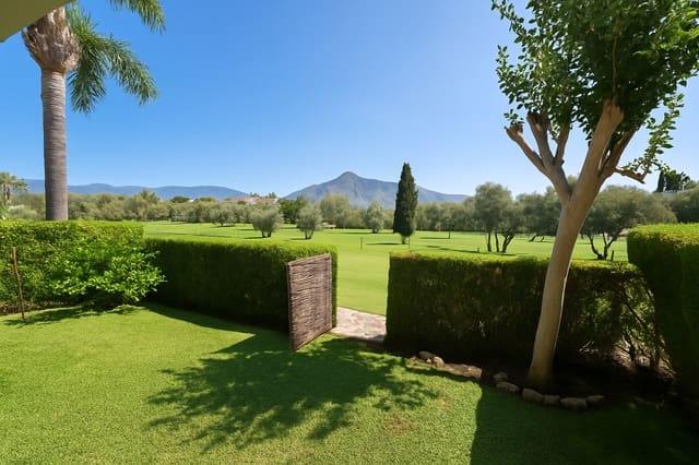 5 makuuhuone Huoneisto myytävänä paikassa Guadalmina Baja, Marbella mukana uima-altaan - 779 900 € (Ref: 9268930)