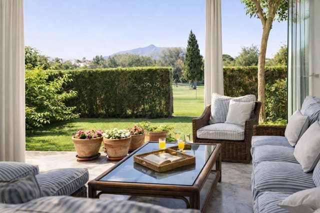 5 soveværelse Lejlighed til salg i Guadalmina Baja, Marbella med swimmingpool - € 779.900 (Ref: 9268930)