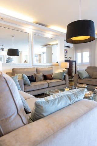 3 sypialnia Apartament do wynajęcia w La Malagueta, Miasto Málaga - 4 500 € (Ref: 9268996)