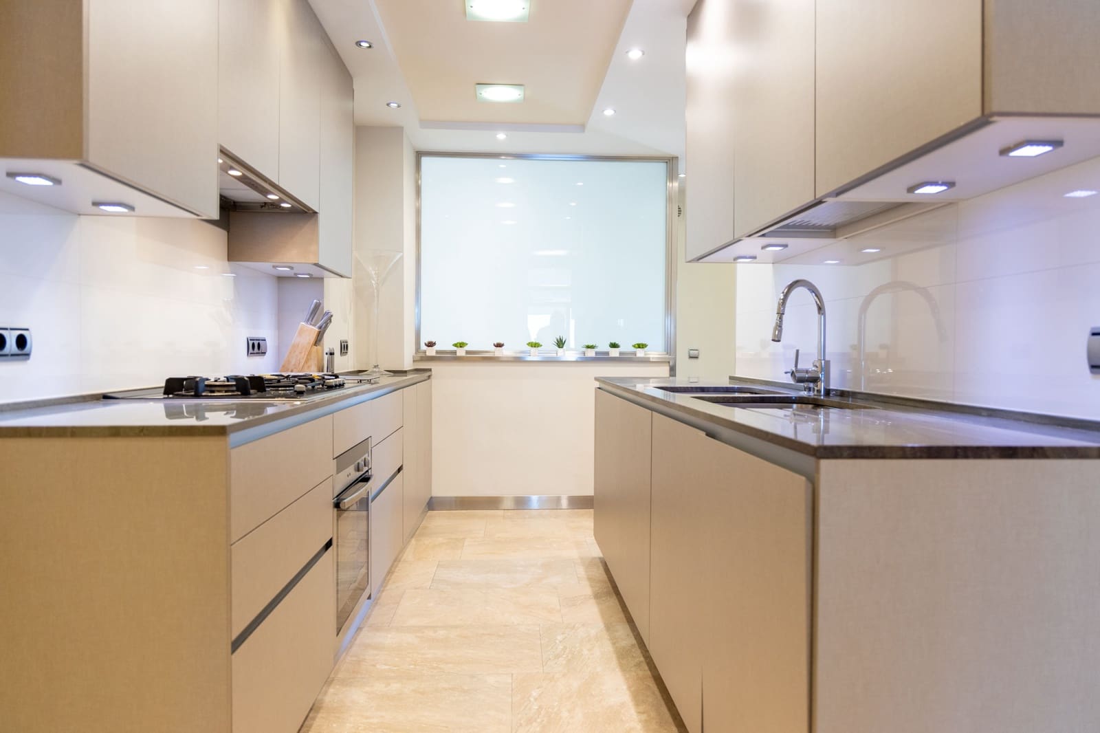 3 sypialnia Apartament do wynajęcia w Miasto Malaga - 4 500 € (Ref: 9268996)