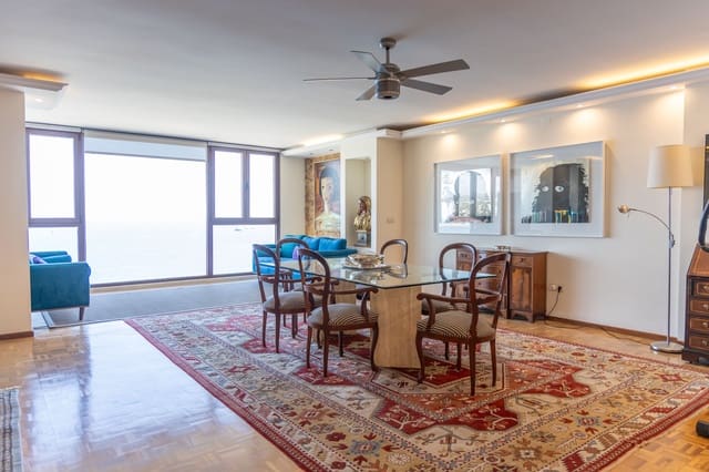 3 sypialnia Apartament do wynajęcia w La Malagueta, Miasto Málaga - 4 500 € (Ref: 9268996)