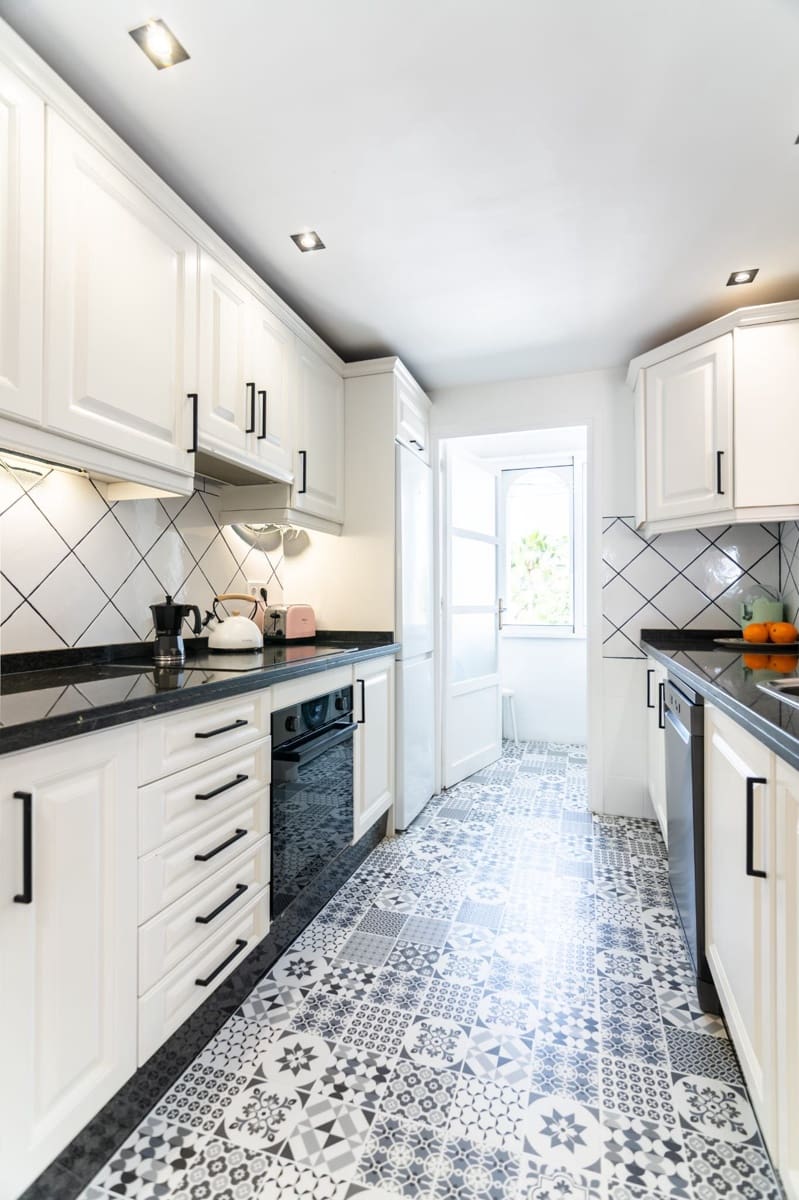 3 soveværelse Penthouse til salg i Estepona med swimmingpool - € 539.000 (Ref: 9269070)