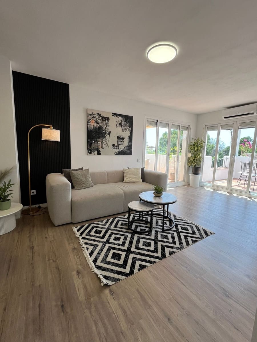 3 soveværelse Penthouse til salg i Estepona med swimmingpool - € 539.000 (Ref: 9269070)