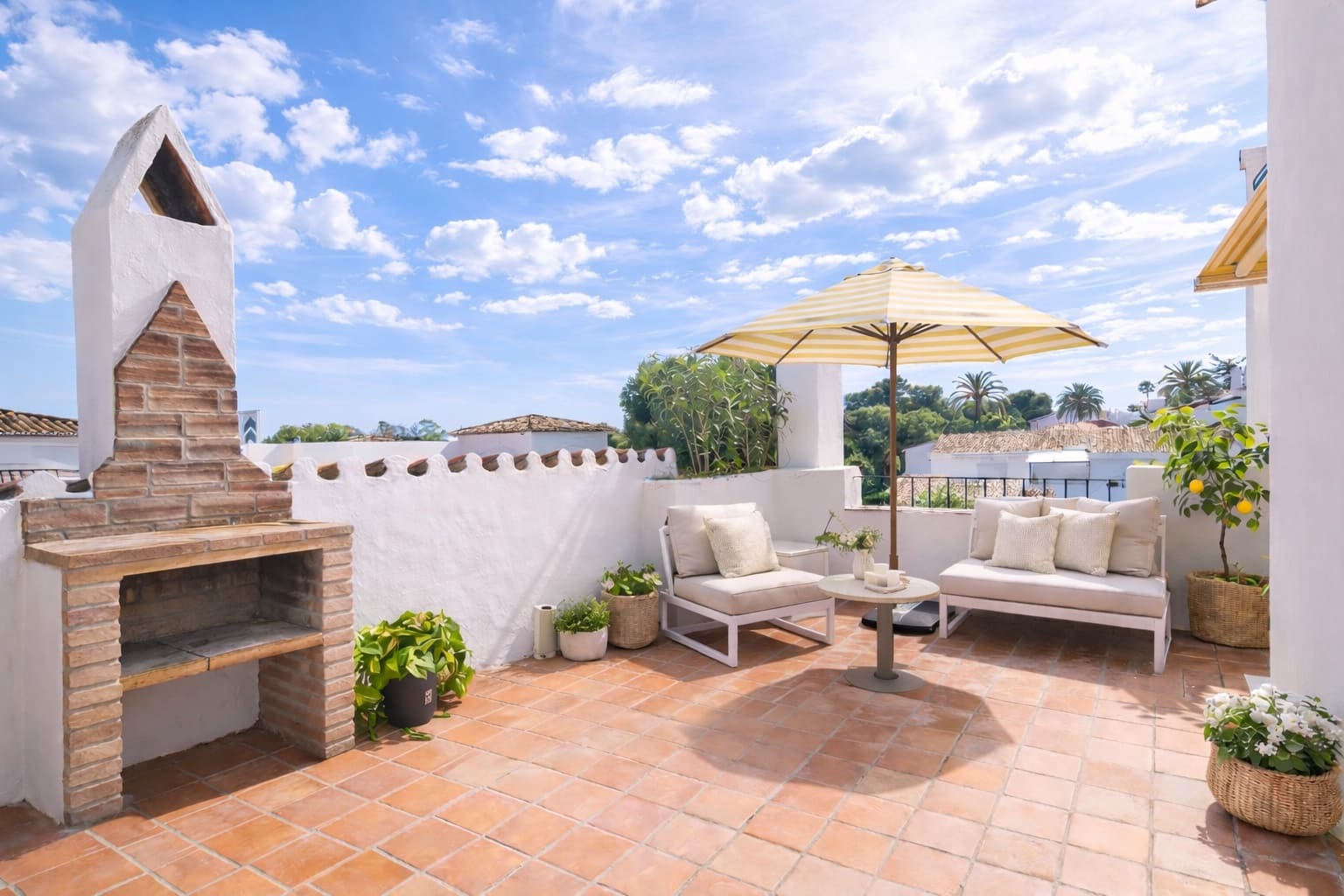 3 slaapkamer Penthouse te koop in Estepona met zwembad - € 534.900 (Ref: 9269070)