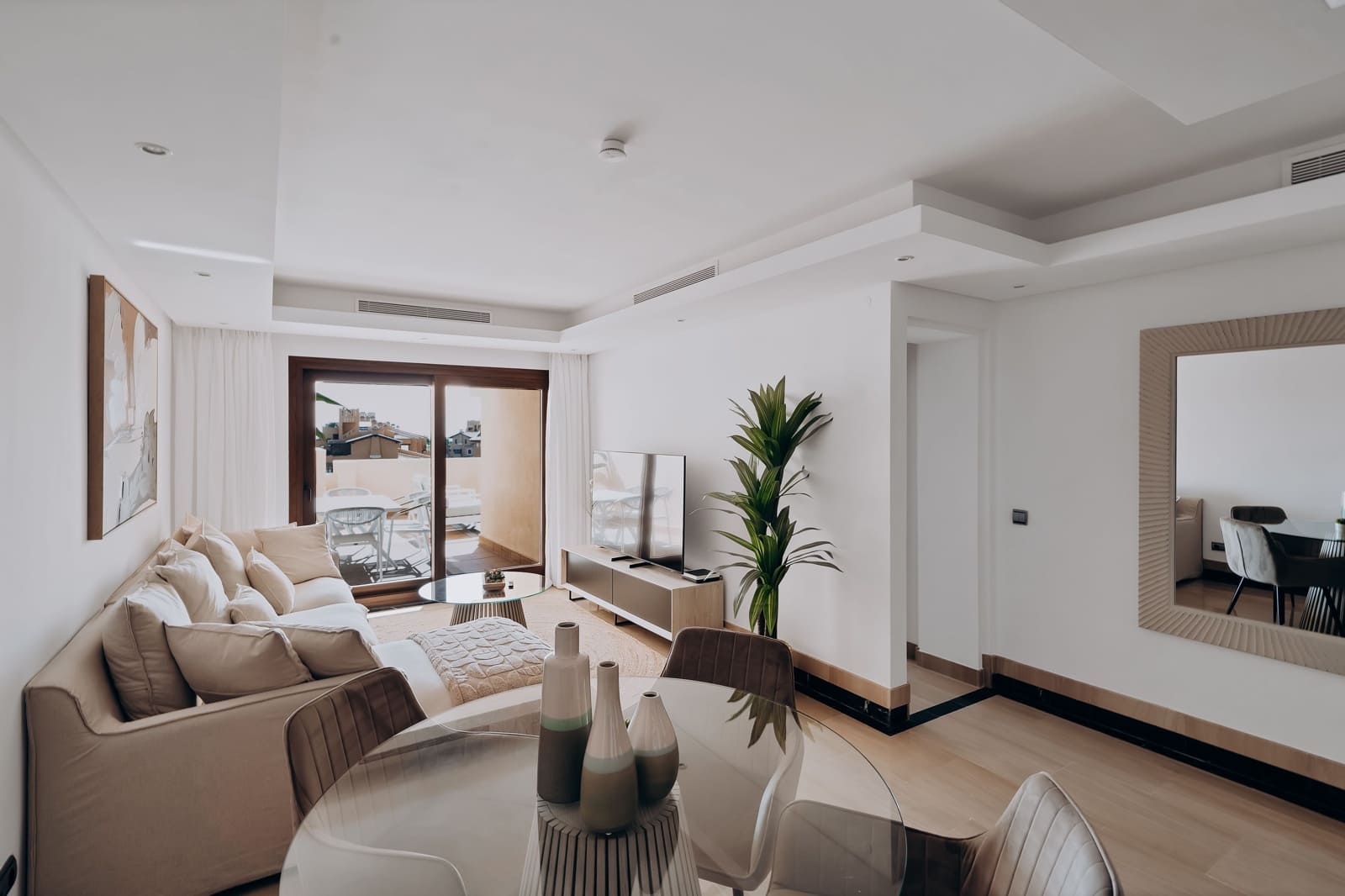 3 makuuhuone Huoneisto myytävänä paikassa Estepona mukana uima-altaan - 895 000 € (Ref: 9275195)