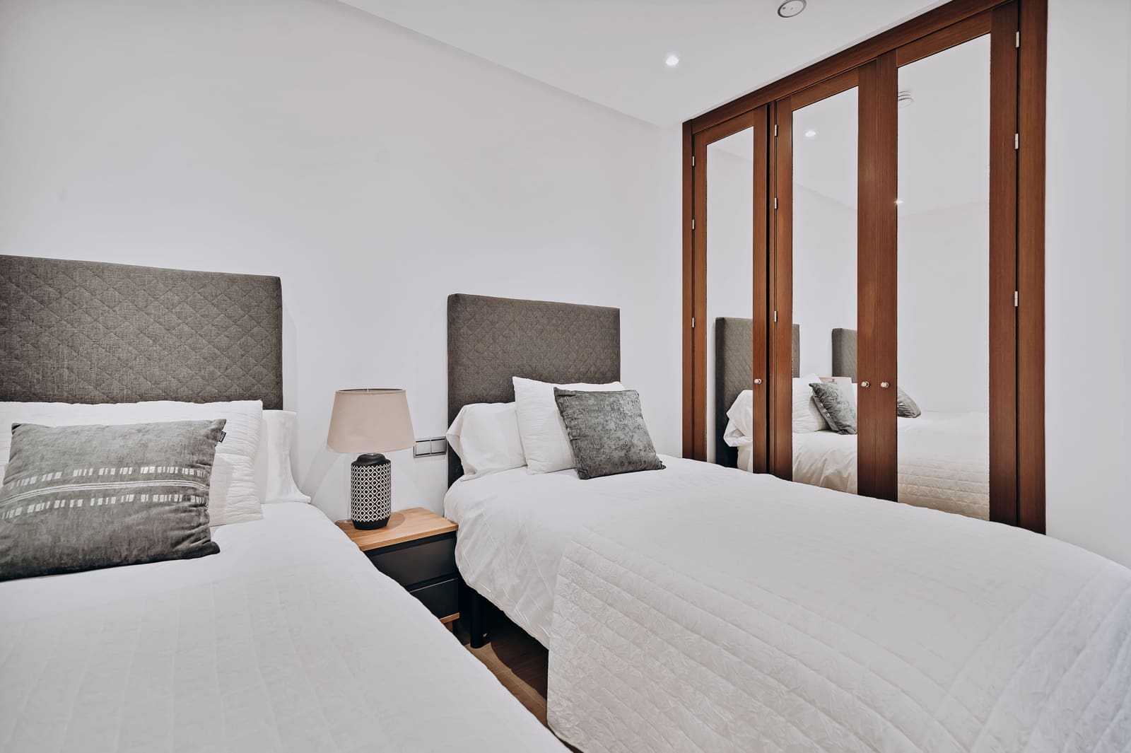 3 makuuhuone Huoneisto myytävänä paikassa Estepona mukana uima-altaan - 895 000 € (Ref: 9275195)