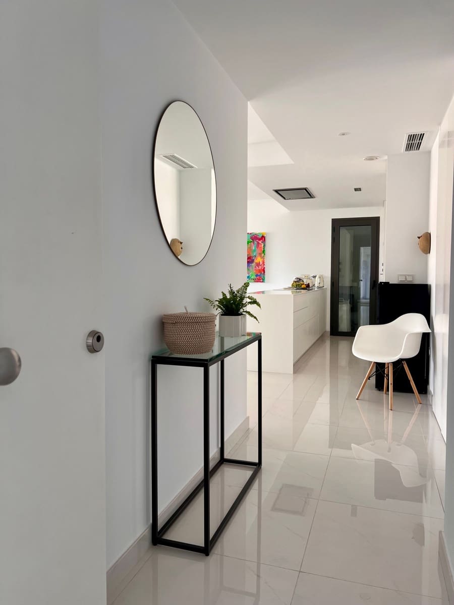 3 quarto Apartamento para venda em New Golden Mile com piscina - 895 000 € (Ref: 9275820)