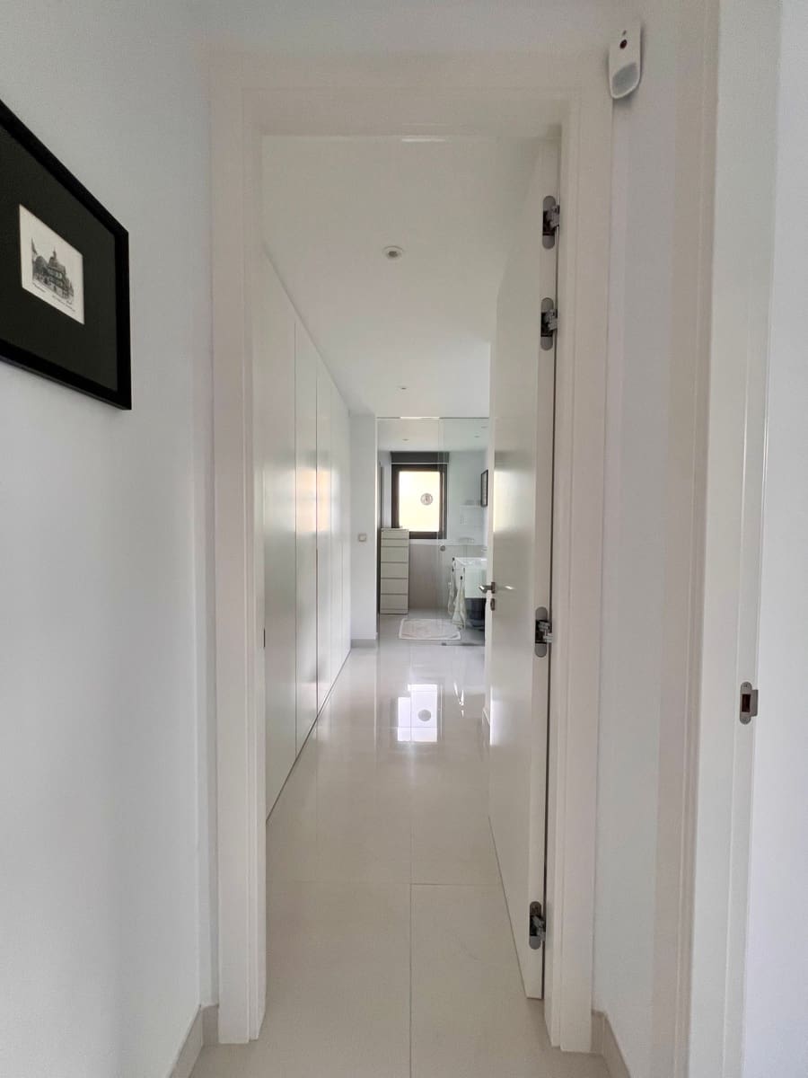 3 quarto Apartamento para venda em New Golden Mile com piscina - 895 000 € (Ref: 9275820)