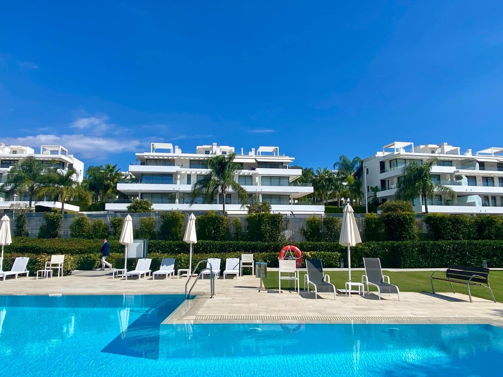 3 quarto Apartamento para venda em New Golden Mile com piscina - 895 000 € (Ref: 9275820)