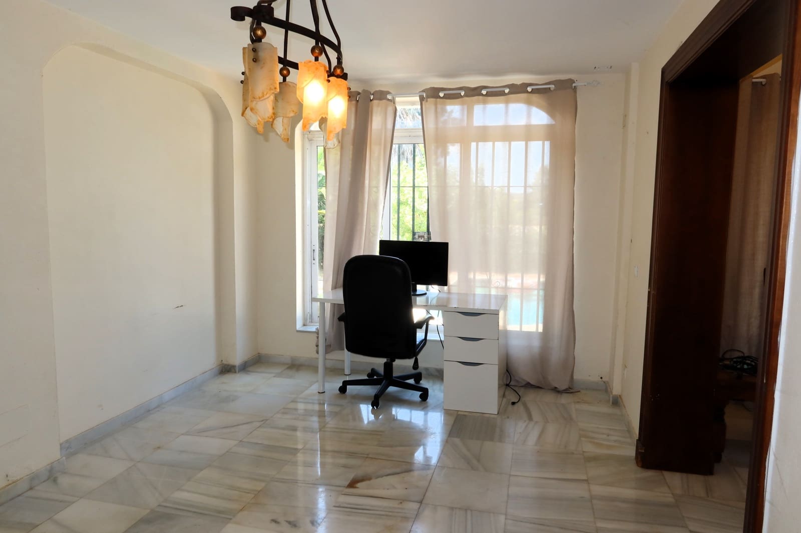 7 bedroom Townhouse for sale in Sotogrande with pool - € 1,100,000 (Ref: 9275941)