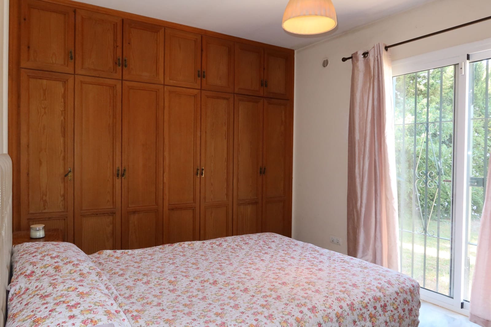 7 bedroom Townhouse for sale in Sotogrande with pool - € 1,100,000 (Ref: 9275941)