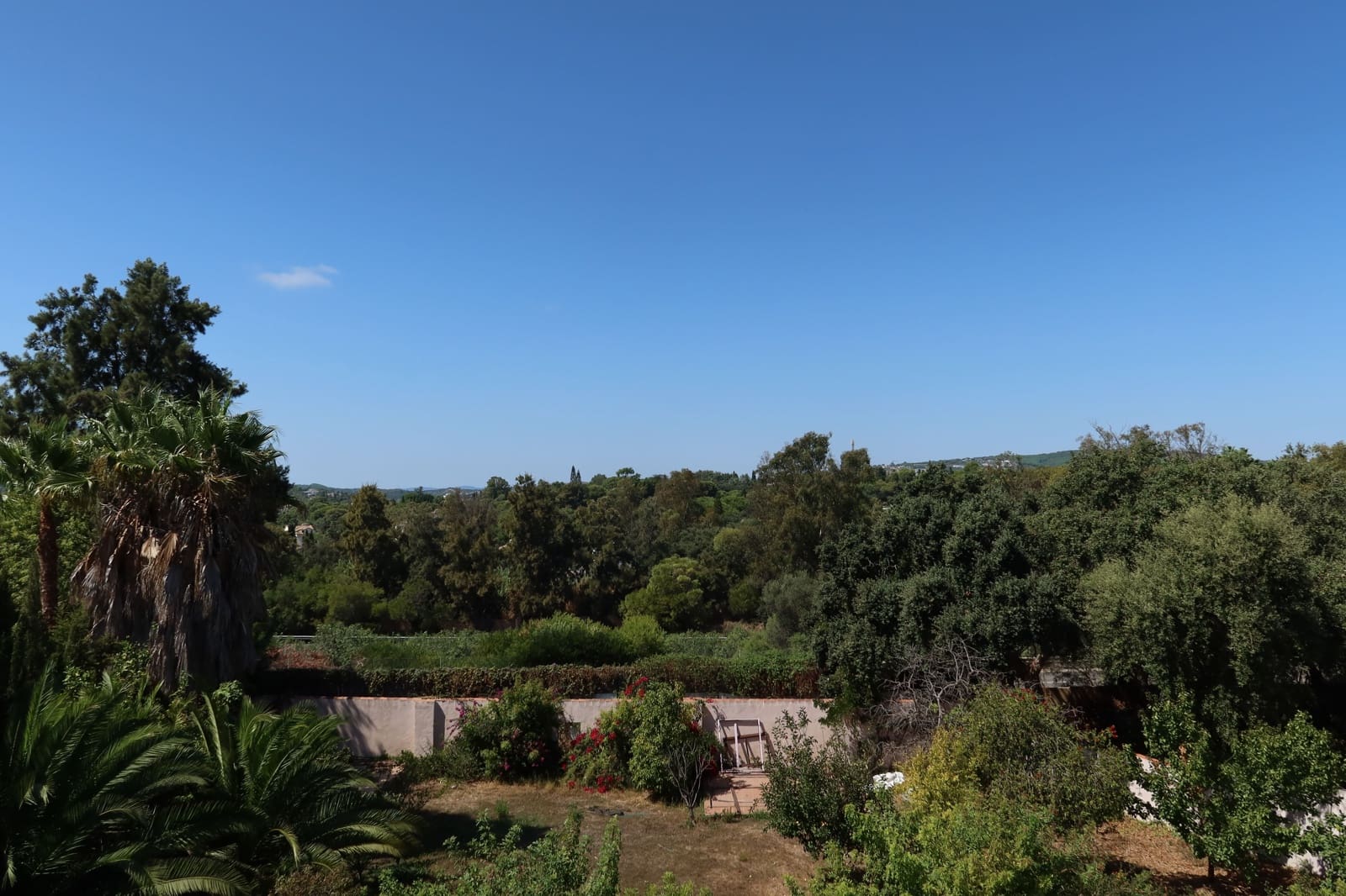 7 bedroom Townhouse for sale in Sotogrande with pool - € 1,100,000 (Ref: 9275941)