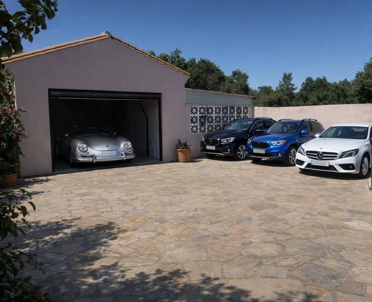 7 Zimmer Villa zu verkaufen in Sotogrande mit Pool - 1.200.000 € (Ref: 9275941)