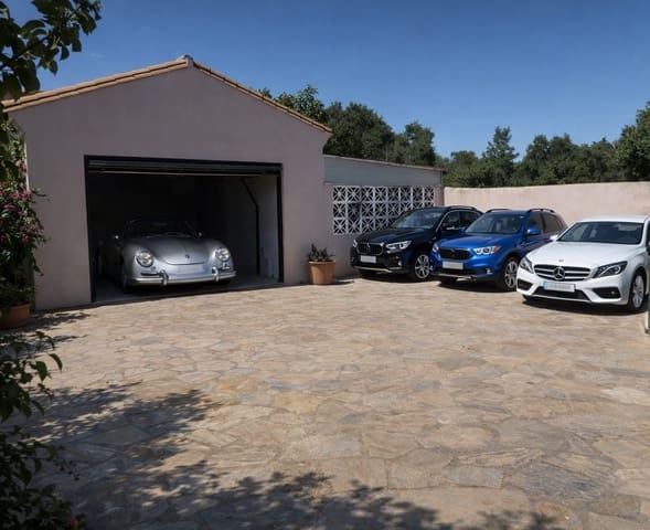 7 sypialnia Willa na sprzedaż w Sotogrande Costa, San Roque z basenem - 1 200 000 € (Ref: 9275941)