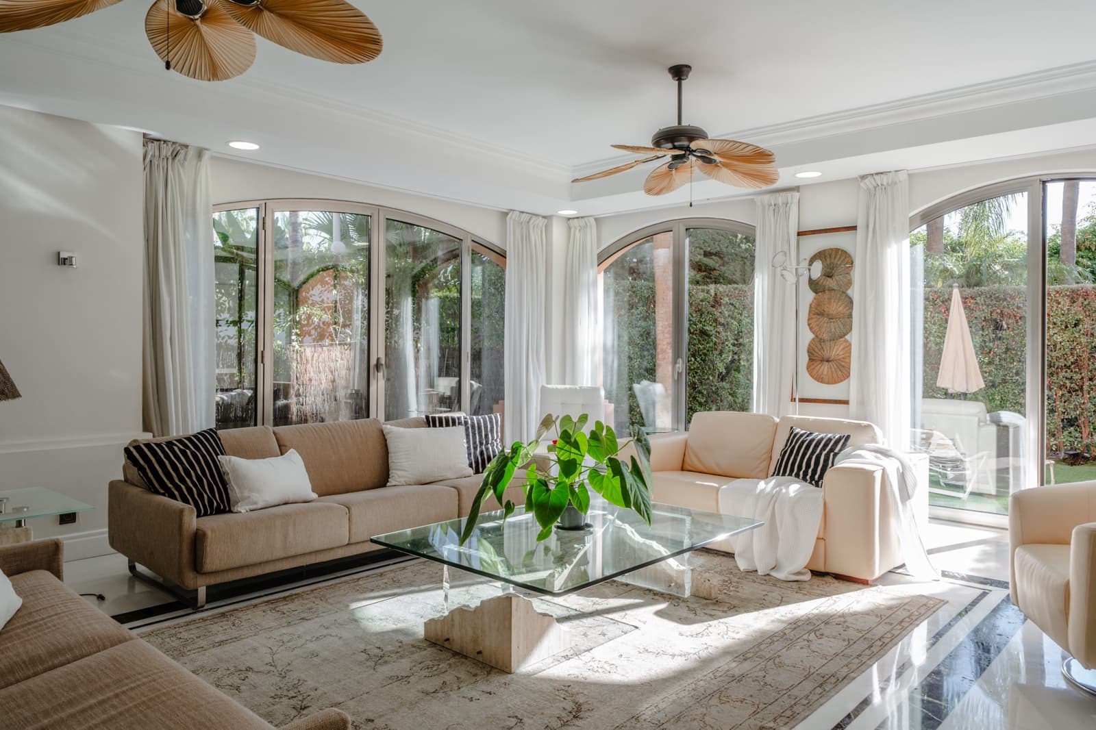 2 bedroom Apartment for sale in Marbella - € 2,950,000 (Ref: 9278717)