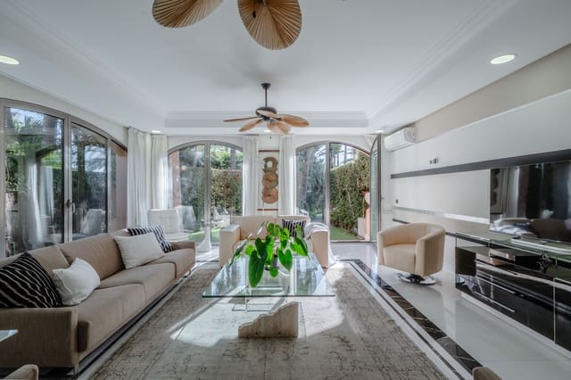 2 quarto Apartamento para venda em Puerto Banus, Marbella - 2 950 000 € (Ref: 9278717)