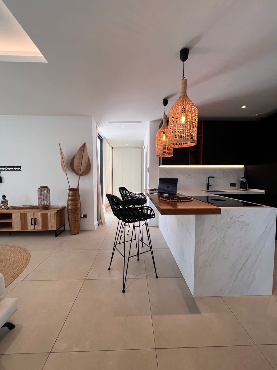 4 soverom Villa til salgs i El Paraiso med svømmebasseng - € 1 775 000 (Ref: 9287318)