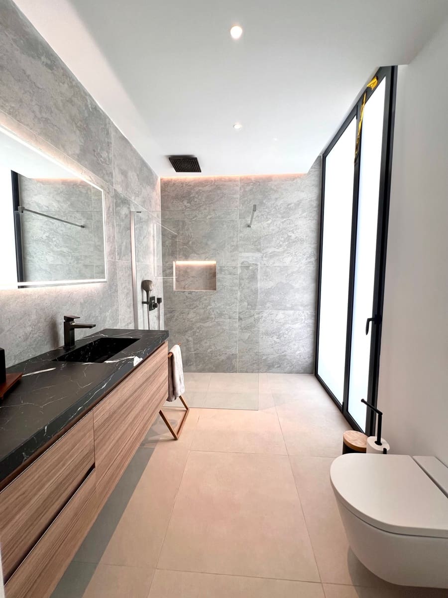 4 soverom Villa til salgs i El Paraiso med svømmebasseng - € 1 775 000 (Ref: 9287318)