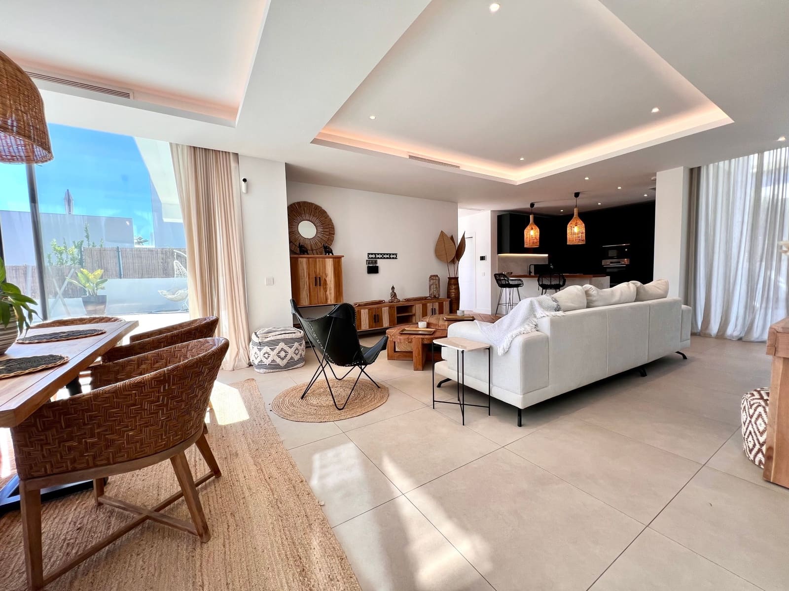 4 soverom Villa til salgs i El Paraiso med svømmebasseng - € 1 775 000 (Ref: 9287318)