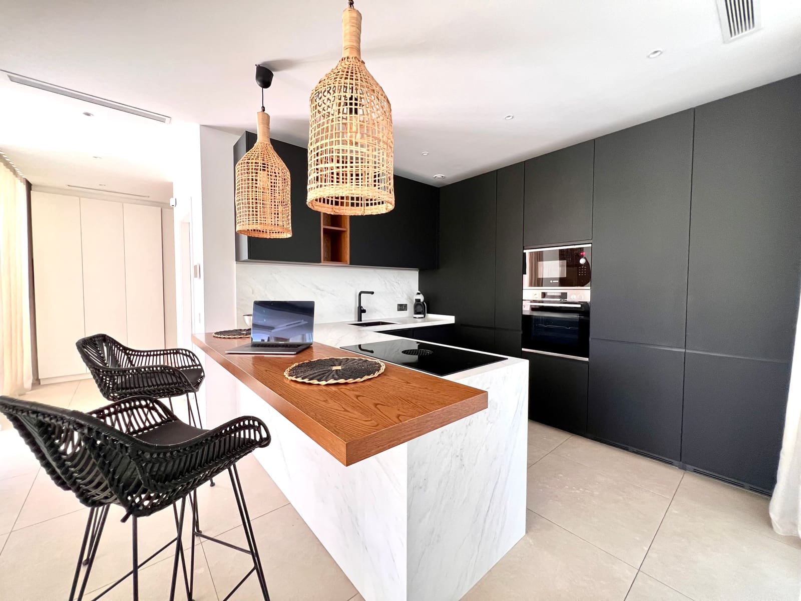 4 soverom Villa til salgs i El Paraiso med svømmebasseng - € 1 775 000 (Ref: 9287318)