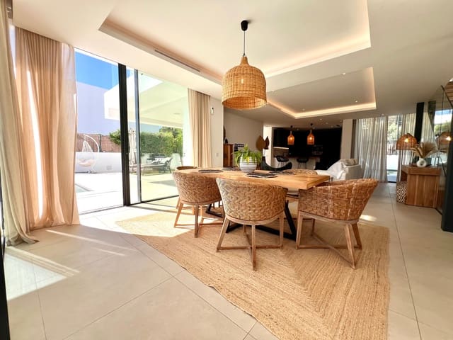 4 soverom Villa til salgs i El Paraiso, Estepona med svømmebasseng - € 1 775 000 (Ref: 9287318)