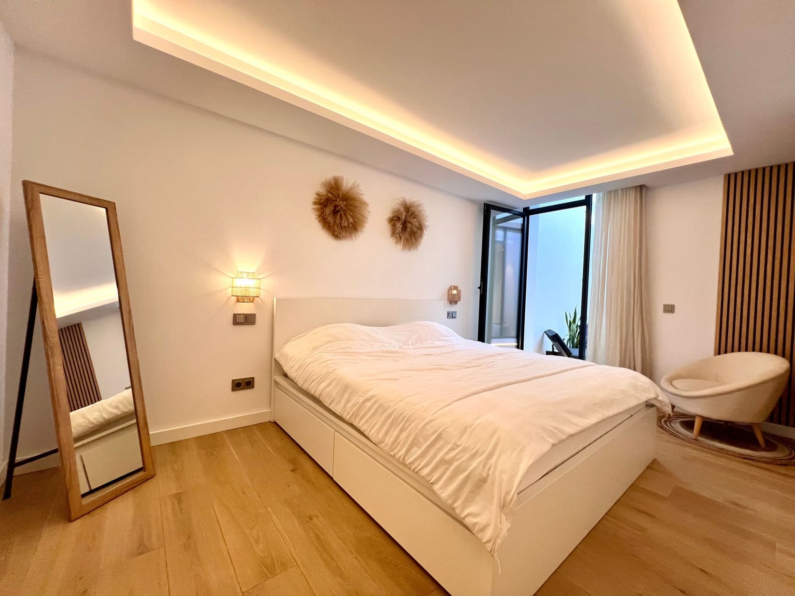 4 soverom Villa til salgs i El Paraiso med svømmebasseng - € 1 775 000 (Ref: 9287318)