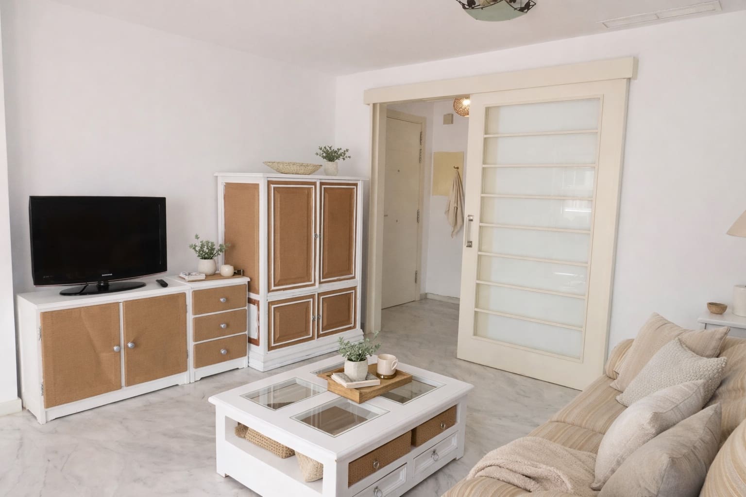 4 makuuhuone Huoneisto myytävänä paikassa Estepona mukana uima-altaan - 318 999 € (Ref: 9288120)