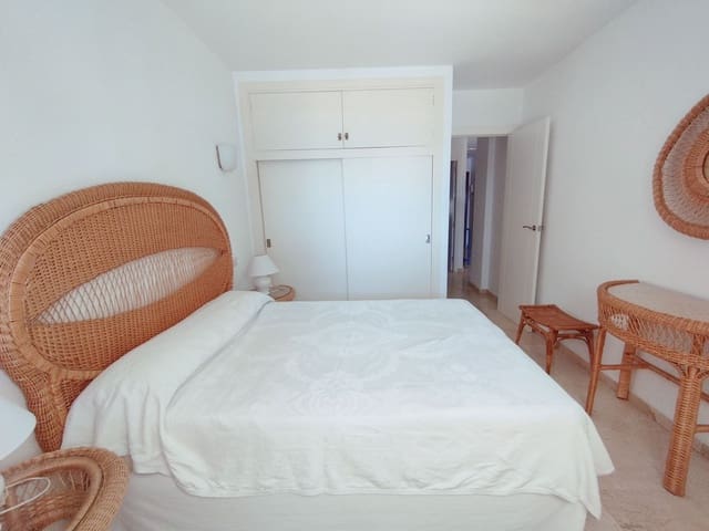 3 Zimmer Apartment zu vermieten in Las Gaviotas  - Carvajal, Fuengirola mit Pool Garage - 2.000 € (Ref: 9288412)