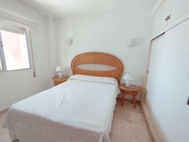 3 Zimmer Apartment zu vermieten in Las Gaviotas  - Carvajal, Fuengirola mit Pool Garage - 2.000 € (Ref: 9288412)
