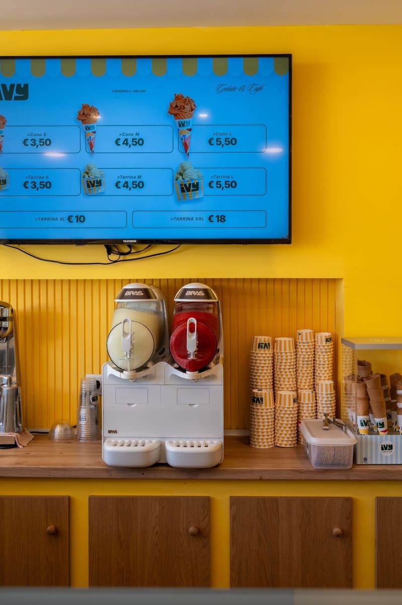 Kaupallinen vuokrattavana paikassa Fuengirola - 2 250 € (Ref: 9289652)