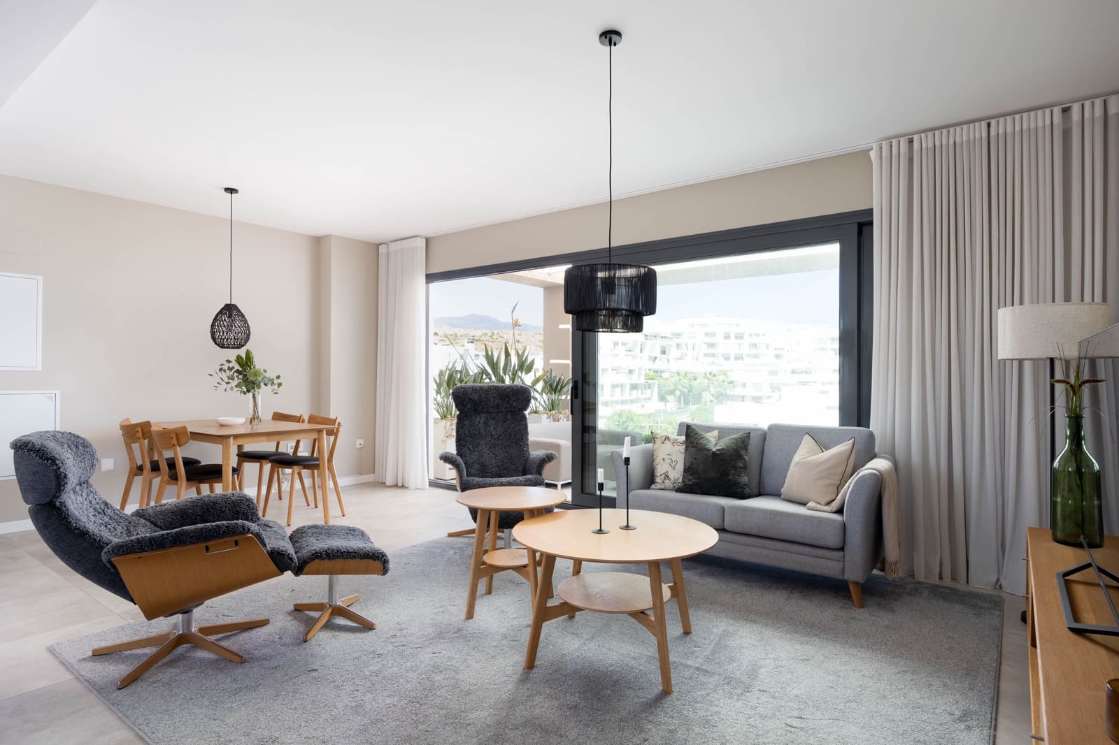 3 sypialnia Penthouse na sprzedaż w Estepona z basenem - 1 299 000 € (Ref: 9291530)