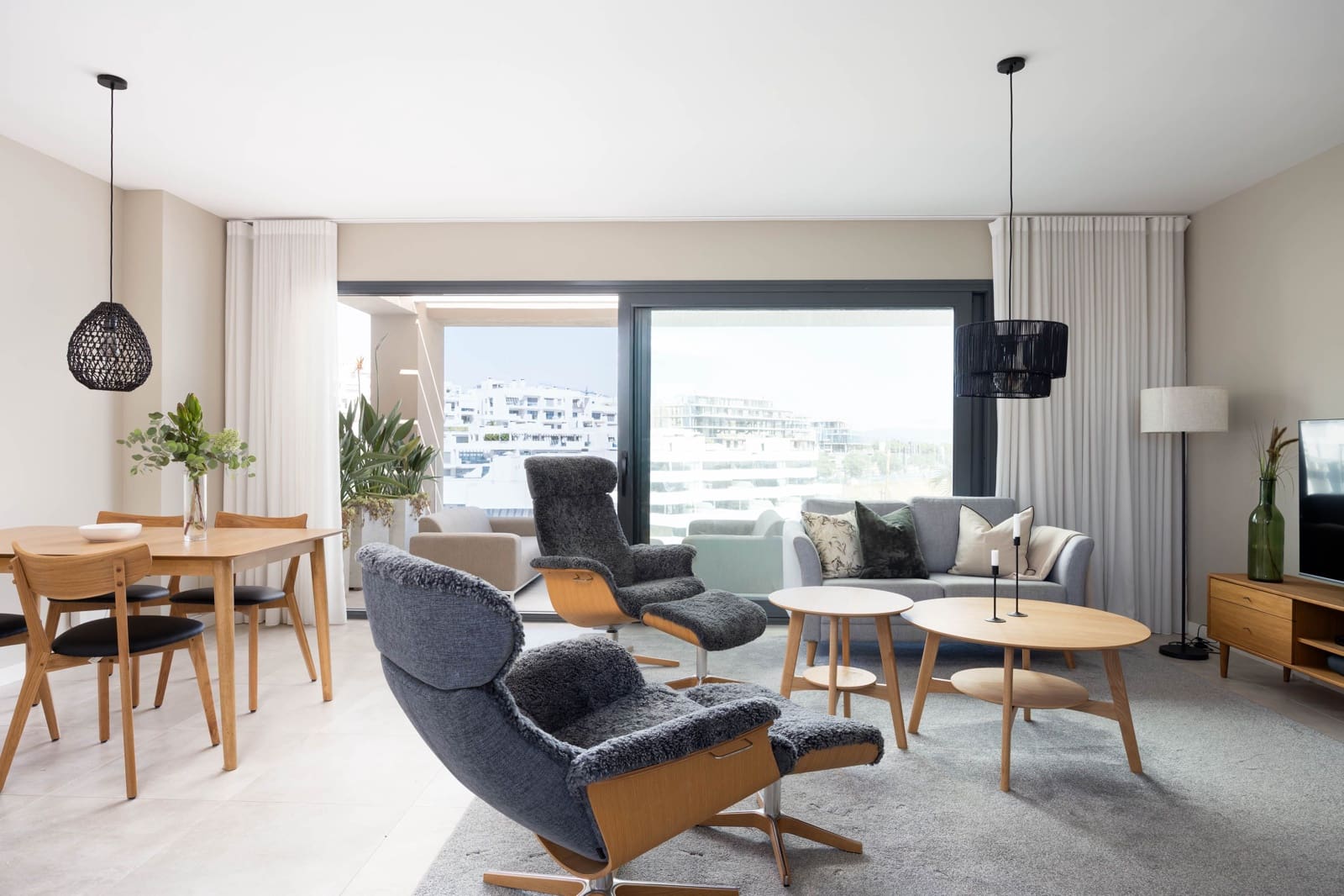 3 sypialnia Penthouse na sprzedaż w Estepona z basenem - 1 299 000 € (Ref: 9291530)