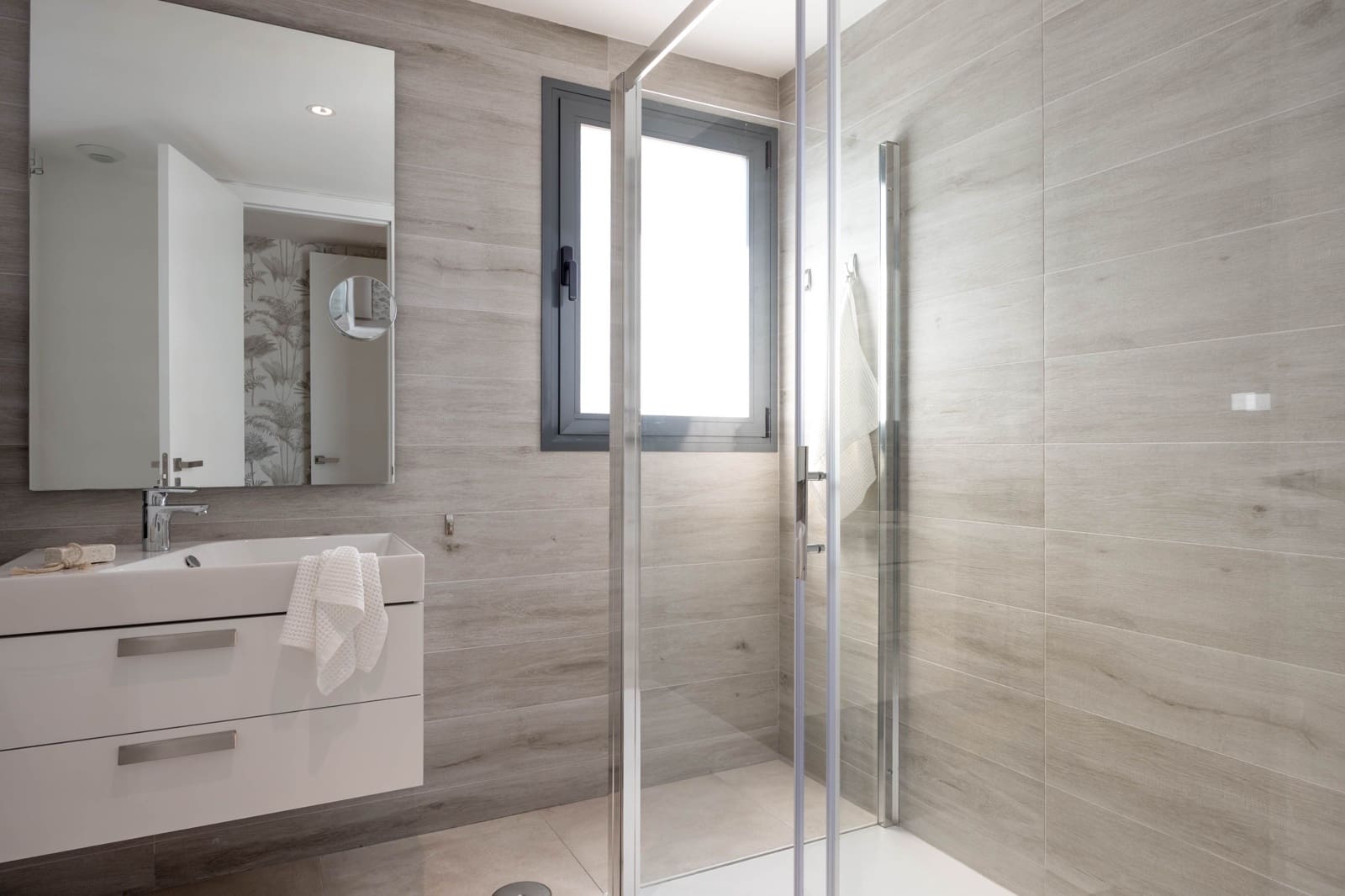 3 sypialnia Penthouse na sprzedaż w Estepona z basenem - 1 299 000 € (Ref: 9291530)