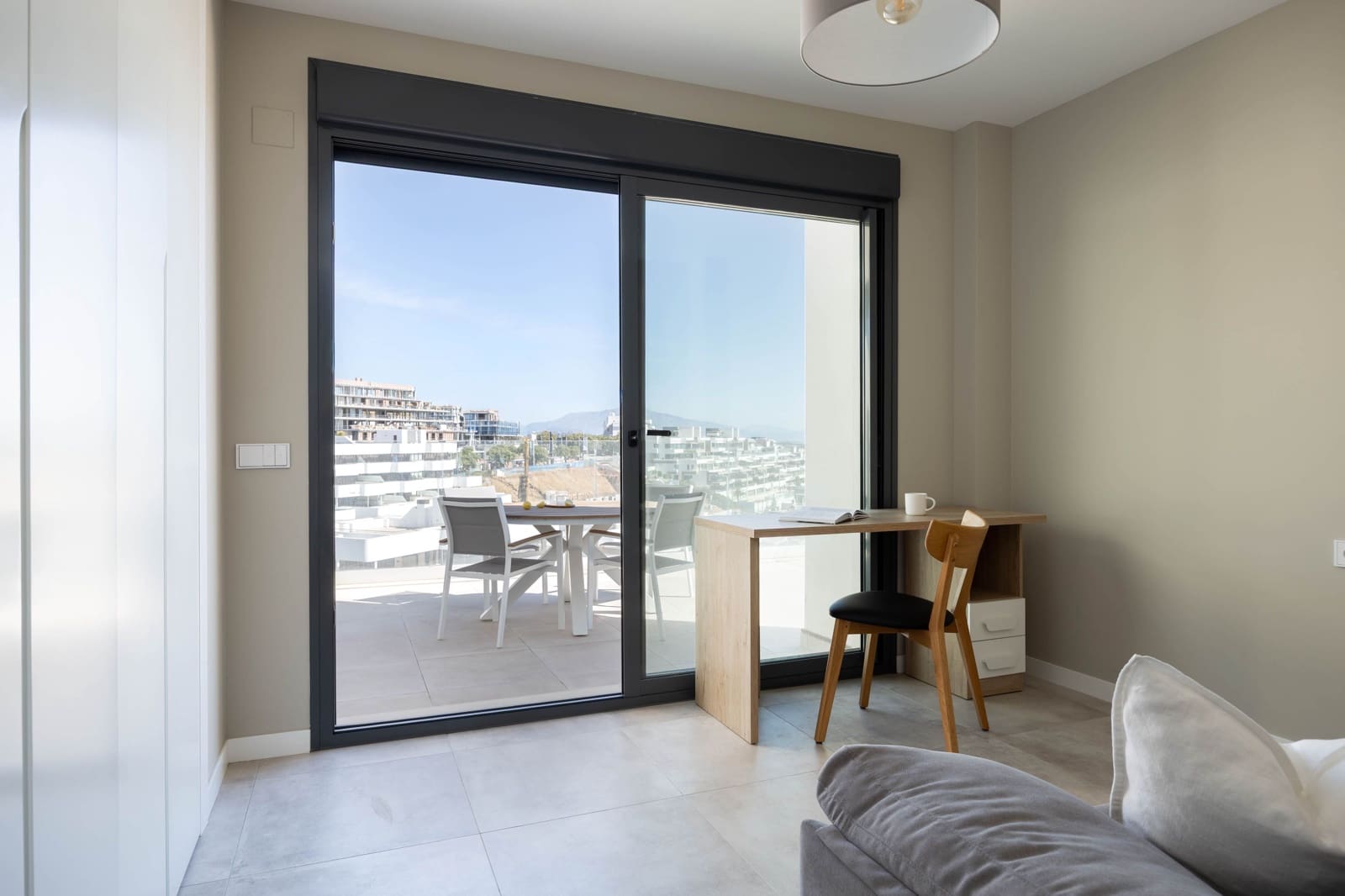 3 sypialnia Penthouse na sprzedaż w Estepona z basenem - 1 299 000 € (Ref: 9291530)