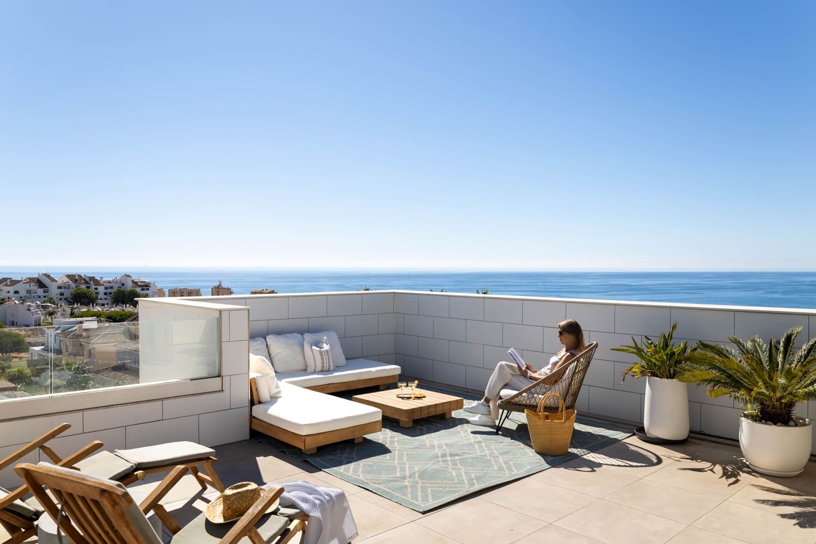 3 sypialnia Penthouse na sprzedaż w Estepona z basenem - 1 299 000 € (Ref: 9291530)