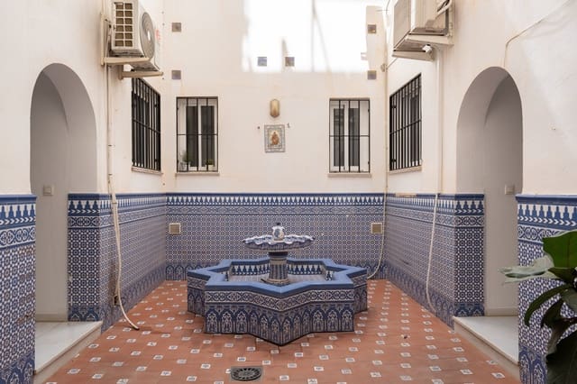 1 soveværelse Kontor til salg i Centro Historico, Málaga by - € 419.000 (Ref: 9292330)