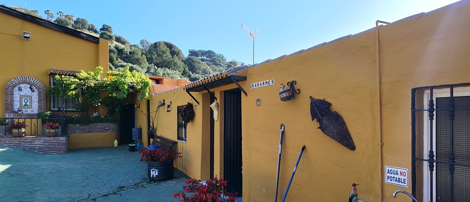 12 soveværelse Finca/Landehus til salg i Monda med swimmingpool - € 3.900.000 (Ref: 9301536)