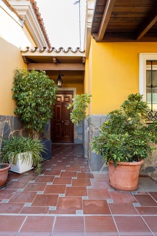 5 makuuhuone Omakotitalo myytävänä paikassa Pedregalejo, Málaga kaupunki - 995 000 € (Ref: 9301974)