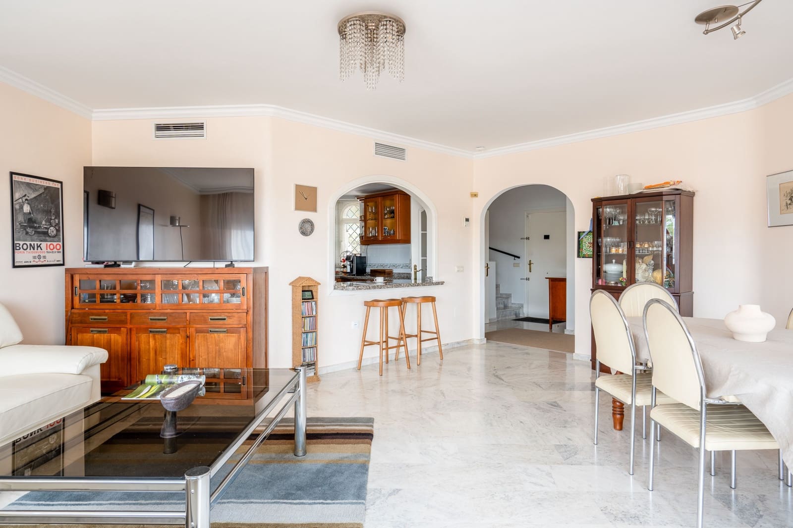 5 bedroom Townhouse for sale in Benalmadena with pool - € 645,000 (Ref: 9306421)