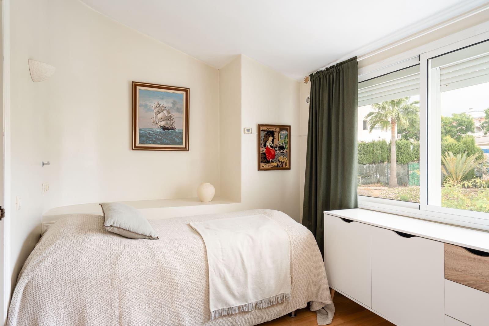 5 bedroom Townhouse for sale in Benalmadena with pool - € 645,000 (Ref: 9306421)