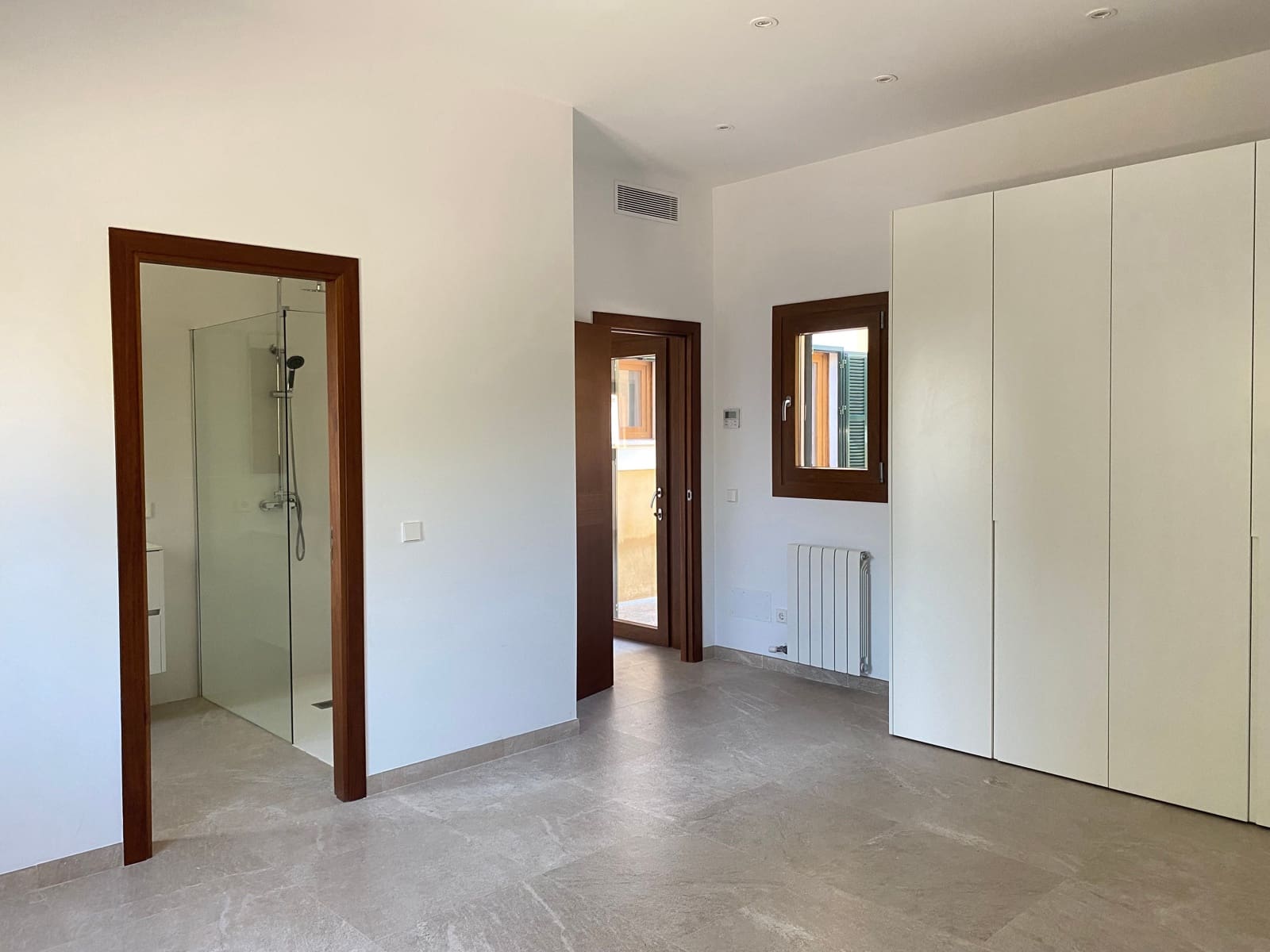 5 bedroom Townhouse for rent in Palma de Mallorca with pool - € 6,500 (Ref: 9319697)