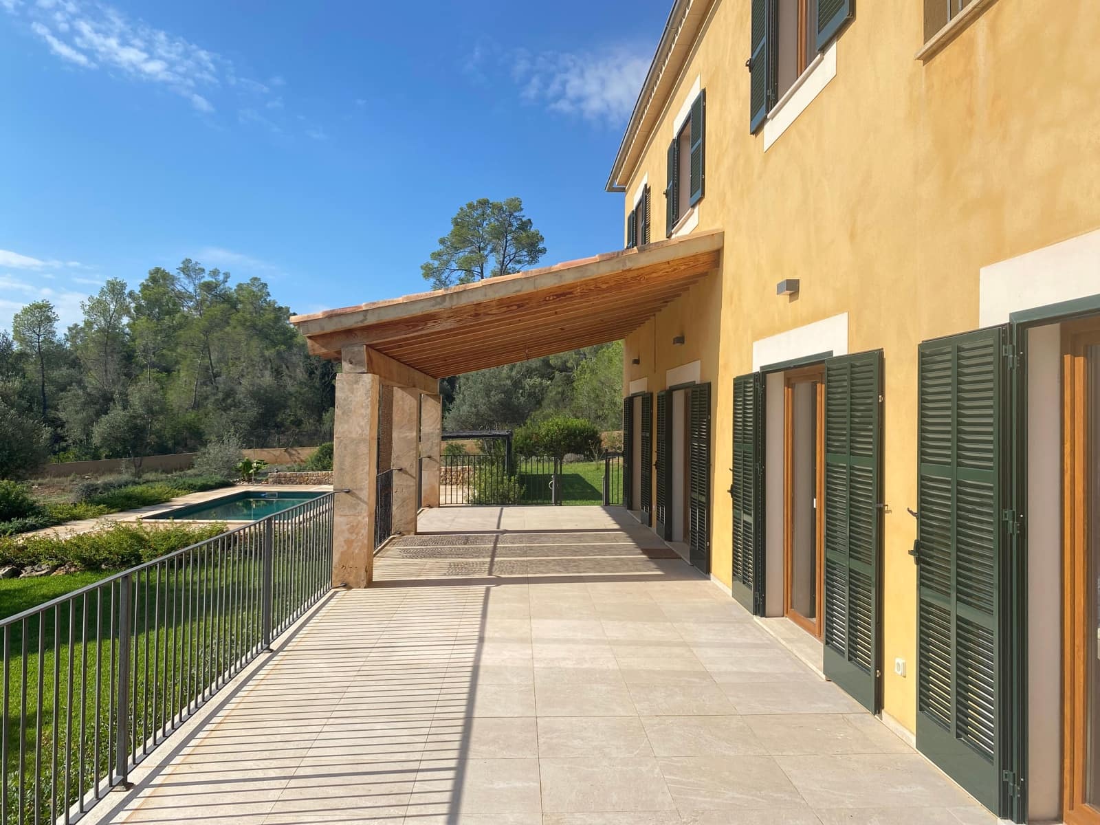 5 bedroom Townhouse for rent in Palma de Mallorca with pool - € 6,500 (Ref: 9319697)