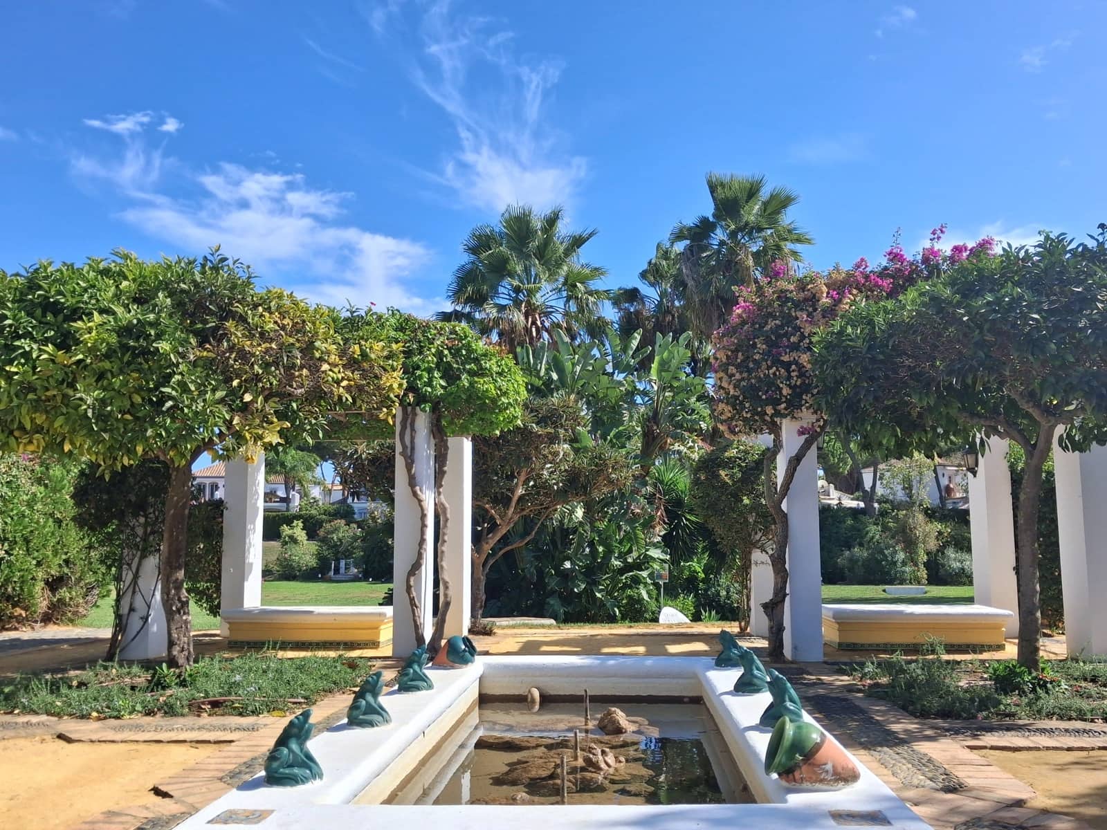 2 soverom Penthouse til salgs i Estepona med svømmebasseng - € 359 900 (Ref: 9330105)