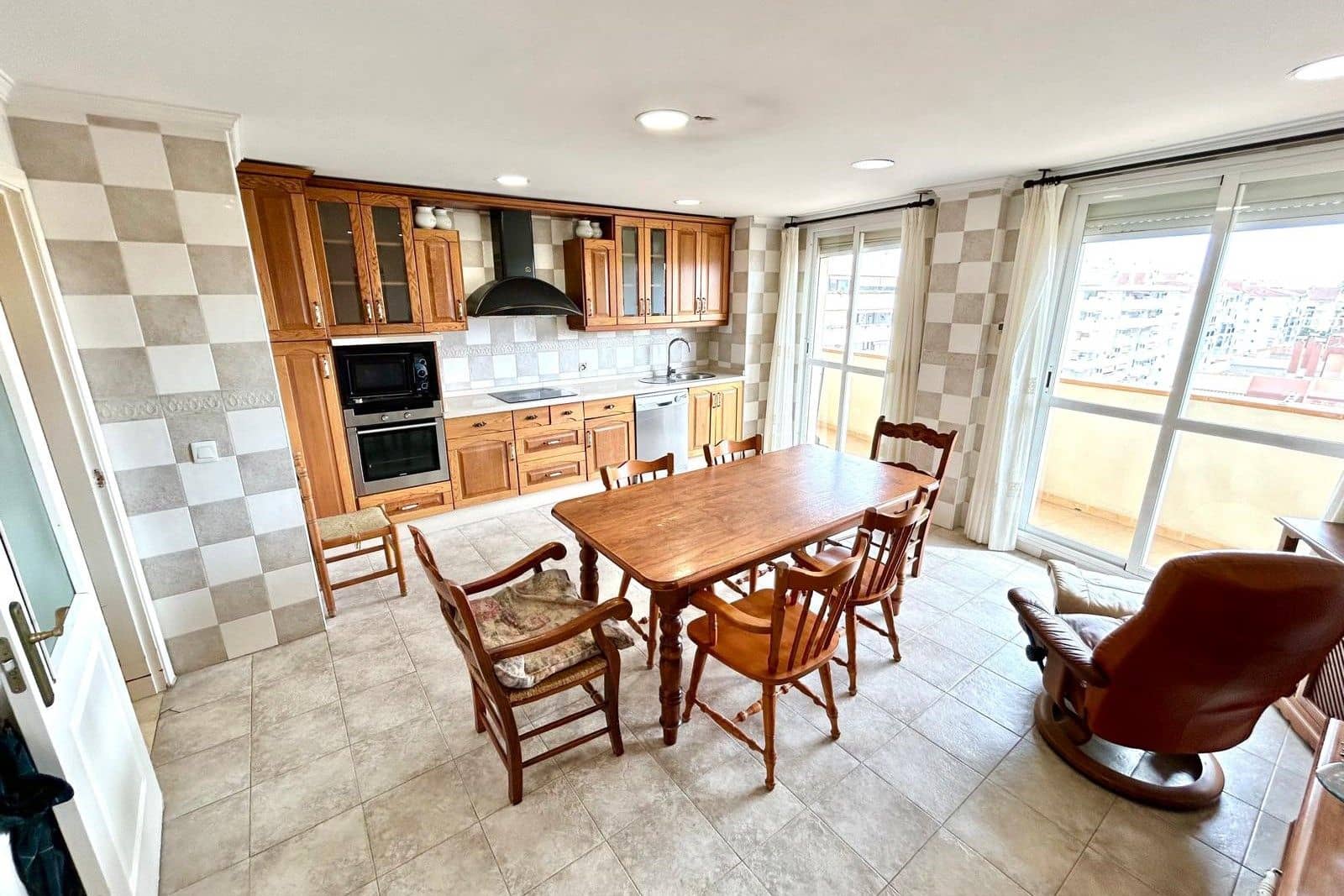 2 soveværelse Lejlighed til salg i Fuengirola - € 425.000 (Ref: 9336932)