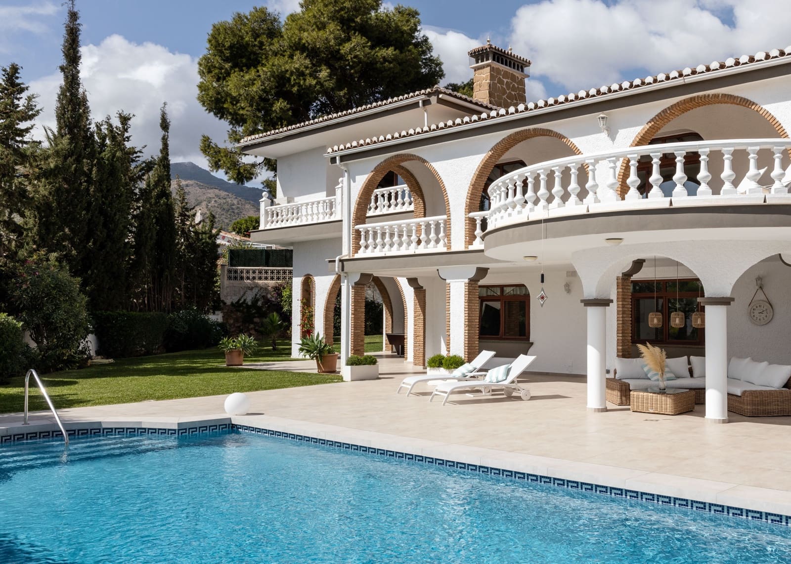 6 makuuhuone Huvila myytävänä paikassa Benalmadena mukana uima-altaan - 1 790 000 € (Ref: 9337170)