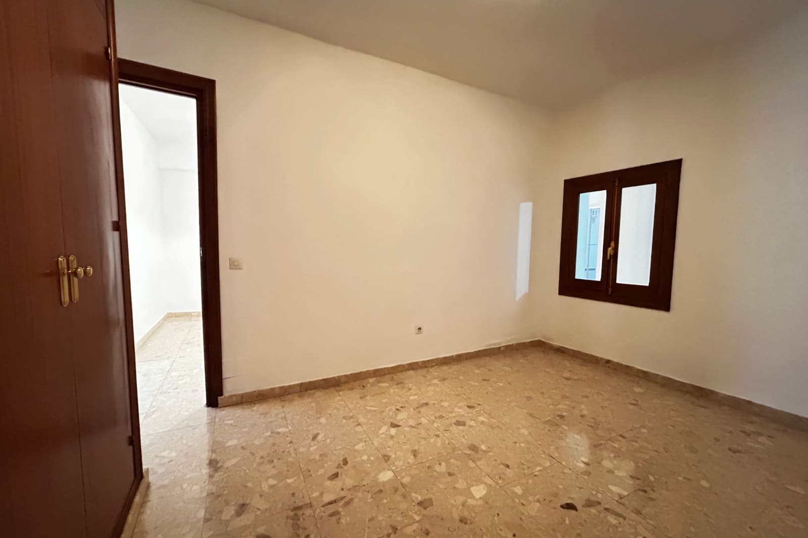 Apartamento de 4 habitaciones en Fuengirola en venta - 350.000 € (Ref: 9337171)